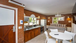 Cocina comedor Cabañas 3 Pax, Punta Cerezo, Cariló