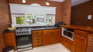 Cocina Cabañas 6 Pax, Punta Cerezo, Cariló