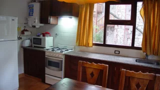 Cocina Aparts para 2 a 4 personas, Cabañas Alpinas, Cariló
