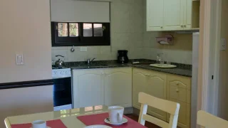 Cocina casa 1 PB Casa Ciruelo - 1 dormitorio, Las Hadas, Cariló