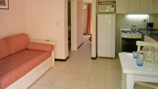 Living Apartamento Bosque - 1 dormitorio jardin interno, Las Hadas, Cariló