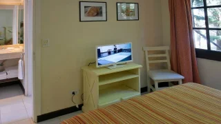 Habitación proncipal Apartamento Bosque - 1 dormitorio vista parque, Las Hadas, Cariló