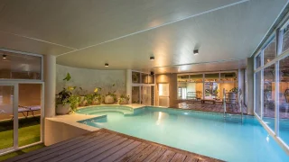 Piscina cubierta Suite House Cariló