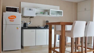 Barra y cocina Monoambiente – Hasta 3 personas – 45 m., Suite House, Cariló